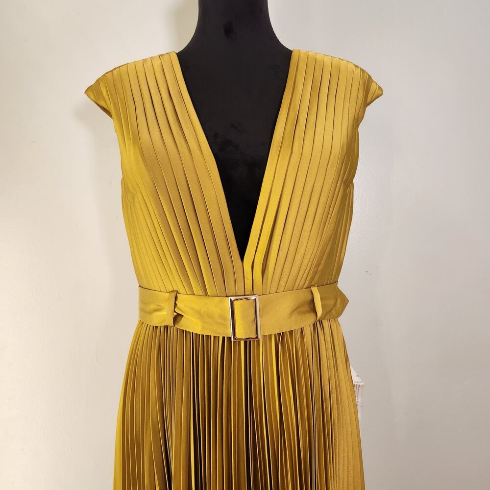 IEENA MAC DUGGAL NWT Pleated Cap Sleeve Chartreuse Dress 26483, Size 10 - Picture 7 of 15